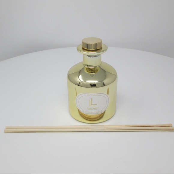 Brand New Life in Lilac Holiday Dreams Gold Reed Diffuser with Sticks - Picture 1 of 8